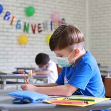 Avanza el regreso a las aulas: 130 estudiantes de transici&oacute;n iniciaron modelo de alternancia en la comuna 18