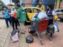 Contin&uacute;an llegando ayudas para las familias afectadas en la ladera de Cali. 