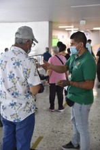 Procesi&oacute;n por la vida: cale&ntilde;os y cale&ntilde;as cumplieron la cita con la vacunaci&oacute;n contra la covid-19 