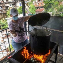Comedores comunitarios, un espacio de solidaridad y construcci&oacute;n de cale&ntilde;idad 