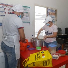 Comedores comunitarios, un espacio de solidaridad y construcci&oacute;n de cale&ntilde;idad 