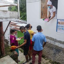 Comedores comunitarios, un espacio de solidaridad y construcci&oacute;n de cale&ntilde;idad 