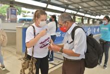 No te &ldquo;fresquies&rdquo; que el virus anda rodando, es la apuesta de cultura ciudadana que se tom&oacute; la estaci&oacute;n Unidad Deportiva