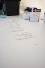 Tenderos fueron atendidos con toma de pruebas covid-19 en Los Alc&aacute;zares