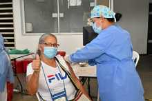 Avanza vacunaci&oacute;n contra la covid-19 en adultos mayores de 65 a&ntilde;os y personal de la salud