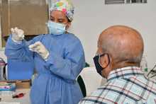 Avanza vacunaci&oacute;n contra la covid-19 en adultos mayores de 65 a&ntilde;os y personal de la salud