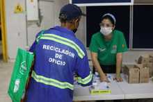 Recicladores de oficio recibieron ayudas alimentarias