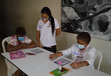 A trav&eacute;s del bingo, adultos mayores del &aacute;rea de renovaci&oacute;n urbana disfrutan de espacios l&uacute;dicos y saludables.  