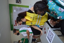 A trav&eacute;s del bingo, adultos mayores del &aacute;rea de renovaci&oacute;n urbana disfrutan de espacios l&uacute;dicos y saludables.  