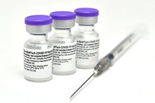 Docentes mayores de 65 a&ntilde;os ya est&aacute;n recibiendo primera dosis de vacunaci&oacute;n contra covid-19