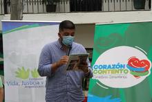 Bar&oacute;n Rojo Sur y Frente Radical Verdiblanco se estrenan en &ldquo;la cancha&rdquo; de los Comedores Comunitarios