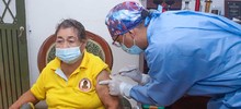 Red de Salud Sur Oriente adelanta vacunaci&oacute;n casa a casa para adultos mayores de 65 a&ntilde;os