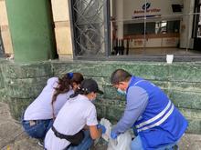 Limpieza y di&aacute;logo con empresarios del centro, acciones de &lsquo;Puro Coraz&oacute;n&rsquo; por Cali