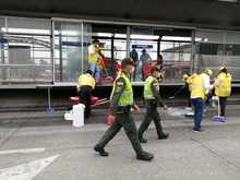 La EMRU, apoya la limpieza de las estaciones del MIO, que acompa&ntilde;an a Ciudad Para&iacute;so.  