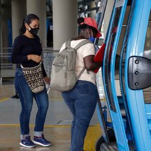 Regres&oacute; el MIO Cable para movilizar a la Comuna 20