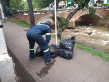 DAGMA recolect&oacute; 2.2 toneladas de residuos de la ribera del r&iacute;o Cali