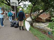 DAGMA recolect&oacute; 2.2 toneladas de residuos de la ribera del r&iacute;o Cali