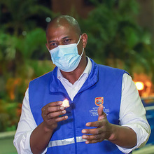 La luz ilumin&oacute; a Cali, familias y ciudadanos se unieron a la convocatoria por la vida, el di&aacute;logo y la esperanza