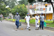 Con jornadas de limpieza, cale&ntilde;os buscan embellecer y reactivar el oriente de la ciudad