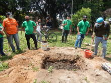 Habitantes del barrio Calima se conectan con la tierra a trav&eacute;s de la &lsquo;Agrocultura Urbana&rsquo;