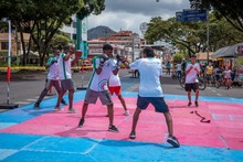 El &lsquo;Circuito Deportivo&rsquo; de la calle 9 llen&oacute; de vida a las familias cale&ntilde;as