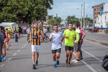 El &lsquo;Circuito Deportivo&rsquo; de la calle 9 llen&oacute; de vida a las familias cale&ntilde;as