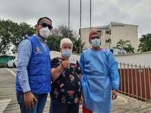 Estrategia de &uml;Vacunaci&oacute;n en casa&uml; lleg&oacute; a unidades residenciales del sur de Cali