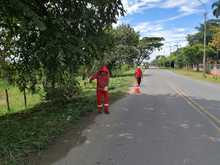 Infraestructura realiz&oacute; adecuaci&oacute;n de v&iacute;as y recolecci&oacute;n de escombros en zona urbana y rural