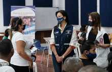 En el oriente de Cali, Ministra de Cultura accedi&oacute; a primera dosis de la vacuna contra el covid&ndash;19