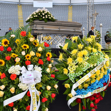 En Cali, cientos de fans, amigos y familiares le dieron un &uacute;ltimo adi&oacute;s a Junior Jein