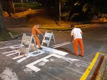 Avanzan jornadas nocturnas de demarcaci&oacute;n vial en Cali