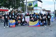 Gracias al di&aacute;logo, j&oacute;venes de primera l&iacute;nea levantan bloqueo 