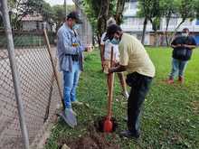 Jornada de recuperaci&oacute;n y embellecimiento en el barrio Hern&aacute;n Eladio P&eacute;rez de la comuna 18
