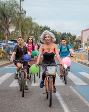 Con &lsquo;Cicloruta de Colores&rsquo;, la ciclovida de Cali conmemor&oacute; el &lsquo;D&iacute;a del Orgullo LGBTIQ+&rsquo;