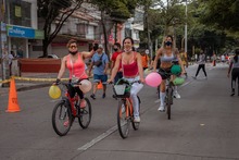 Con &lsquo;Cicloruta de Colores&rsquo;, la ciclovida de Cali conmemor&oacute; el &lsquo;D&iacute;a del Orgullo LGBTIQ+&rsquo;