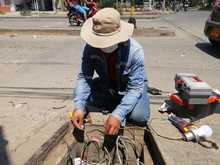 Movilidad trabaja en reposici&oacute;n del cableado de red semaf&oacute;rica