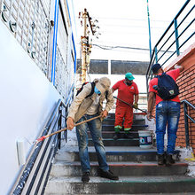 La Administraci&oacute;n Distrital recupera puentes peatonales y fachadas de la calle 5a 