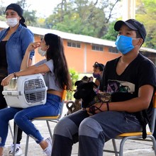 En Golondrinas: ni&ntilde;os, adultos y animalitos disfrutaron de una jornada de salud integral