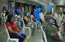 Cale&ntilde;os mayores de 40 a&ntilde;os ya est&aacute;n accediendo a la vacuna por la vida