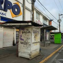 Alcald&iacute;a de Cali realiz&oacute; recorrido en el sector La Luna para revisar afectaciones en el comercio