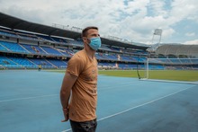 Guillermo De Amores, arquero titular del Deportivo Cali, recibi&oacute; el mi&eacute;rcoles (07.07.2021) la segunda dosis de la vacuna Pfizer contra el covid-19, en el megacentro del estadio ol&iacute;mpico Pascual Guerrero.