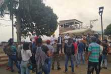 Vinculan a 100 j&oacute;venes de los puntos de resistencia para labores de infraestructura