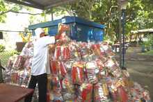 Estamos cumpliendo con la primera entrega de mercados a los carretilleros y herreros de Santiago de Cali