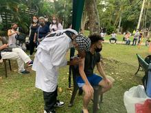 Los j&oacute;venes en Cali dan ejemplo en las jornadas de vacunaci&oacute;n contra covid-19