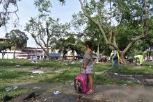 Intervenci&oacute;n humanitaria a la poblaci&oacute;n migrante en las afueras de la Terminal de Transporte de Cali