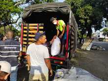 Intervenci&oacute;n humanitaria a la poblaci&oacute;n migrante en las afueras de la Terminal de Transporte de Cali