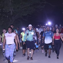 M&aacute;s de 300 caminantes se sumaron al &lsquo;parche&rsquo; de ascender al Cerro de la Tres Cruces