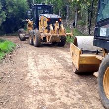 Con rocer&iacute;a, barrido de maleza y limpieza de cunetas tambi&eacute;n se impacta la zona rural