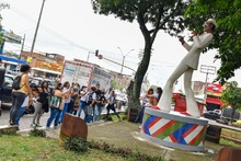 Con un recorrido lleno de historia, cale&ntilde;os y visitantes disfrutaron la &lsquo;Ruta Tur&iacute;stica de la Salsa&rsquo;