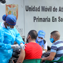 Redes de Salud P&uacute;blica apoyan evento masivo con vacunaci&oacute;n y toma de pruebas covid-19